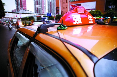 "红顶灯"年底前将达1000辆