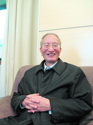 张履谦院士平易近人.卿永锋摄