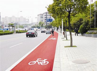 圖文江城將鋪20條紅色自行車道