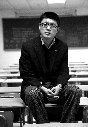 袁腾飞 "最牛历史老师"伴随争议成名