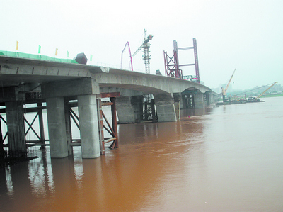 株洲湘江五桥提前合龙