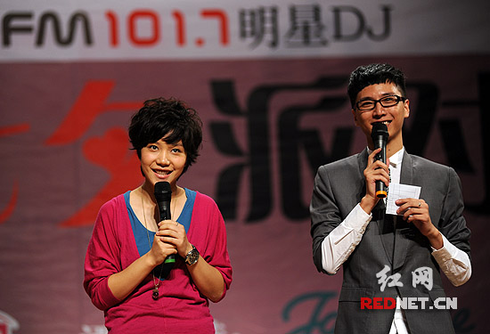 > 正文           红网长沙8月16日讯(记者 朱青)为宣传新专辑《你