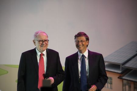 "巴比"为比亚迪新车做活广告 比亚迪股价飙升