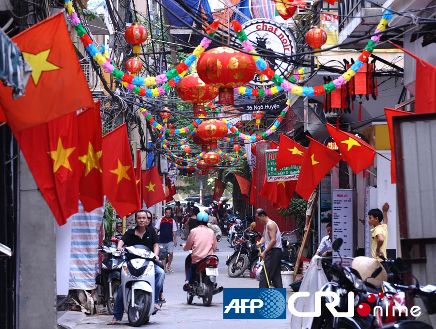 越南首都河内张灯结彩喜迎建城1000年(高清组图)