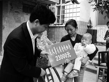 楚天都市报讯 记者张凡摄(记者张凡 胡传林通讯员 郭鹏 郭世桥 叶启合