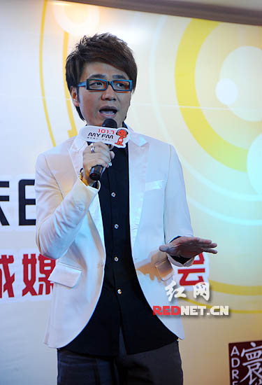 7台庆日暨星城阳光媒体推荐会.对于日前出任四川音乐学院副教授