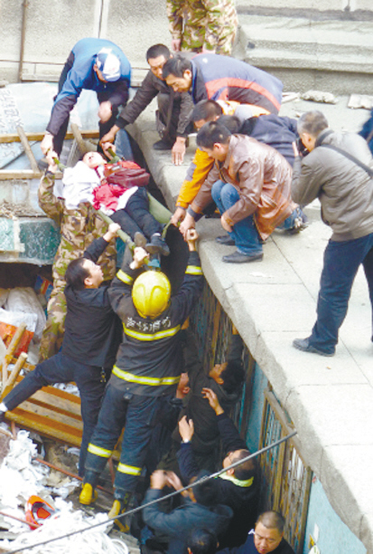 吉林市珲春街商业大厦火灾已致19人死亡