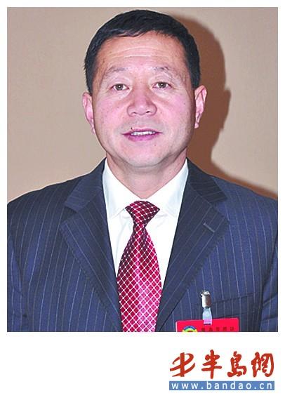 李其温,青岛市人大代表,北方国贸集团董事长苗志敏,青岛市人大代表,青
