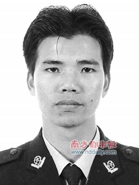 南都讯 记者刘中元 通讯员 张雷 清明前夕,广东省公安厅组织媒体记者