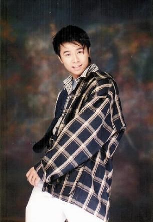 歌手红豆将接受进一步审讯6月14日8时许,涉嫌猥亵男童被列为网上逃犯