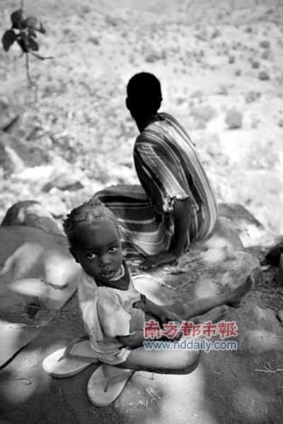 > 正文     每年,不少非洲人尝试从地中海或红海偷渡,时常发生沉船