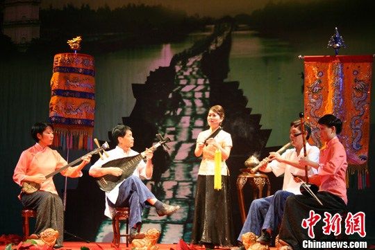 晋江传统艺术走进北大 专家称草根艺术薪火有传承