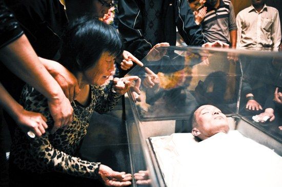 小涛,这碗长寿面吃不上了