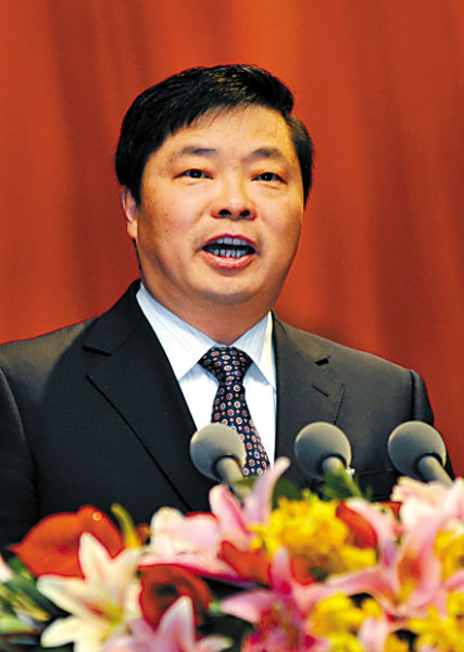 新当选的六位副市长