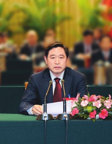 凉山州委书记翟占一:gdp破千亿凉山"三级跳"奔小康