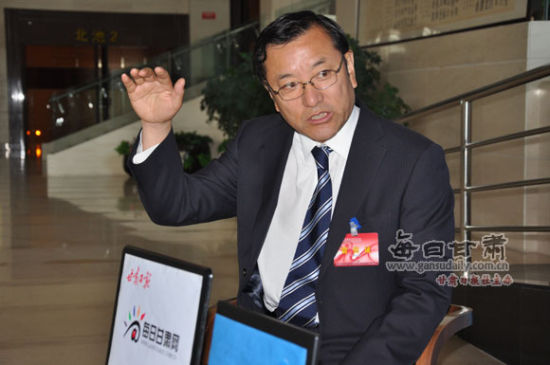 本网对话甘肃省委常委宣传部部长连辑