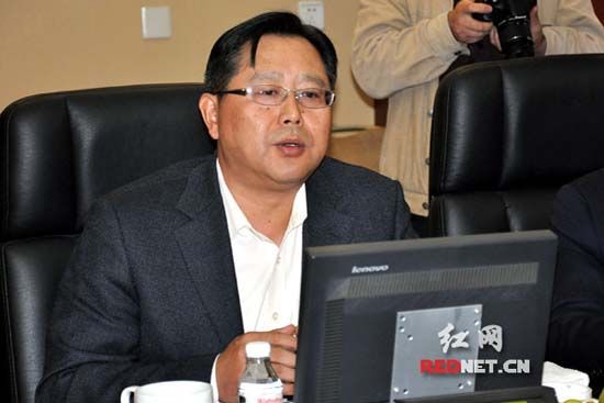 冯钧 长沙报道湖南财信投资控股有限责任公司董事长胡军的工作简历比