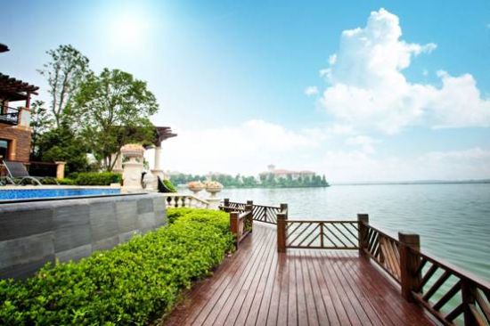 远洋庄园:汤逊湖上国之巨匠,上层名流之首选