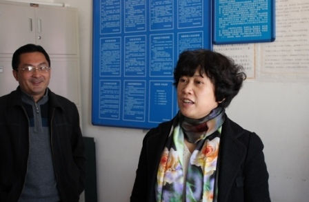 贵州省黔西南州委副书记看望侨联干部职工