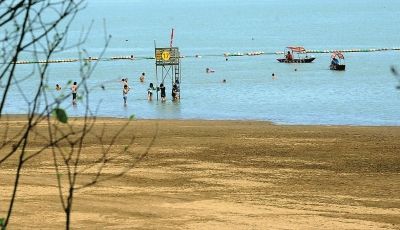 西河游泳场换新颜迎客