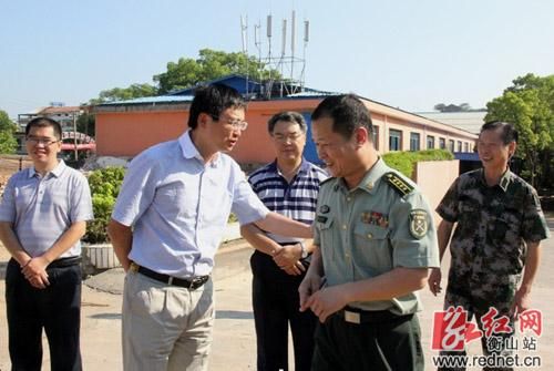 衡山县委书记周建走访慰问驻衡部队官兵