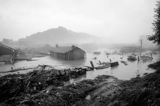 受持续降雨影响,松花江流域发生1998年以来最大洪水,嫩江上游发生超50