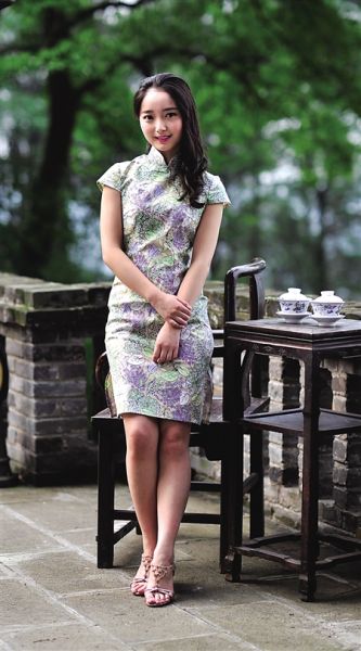 黄东庆陈云霞金金王菲卢苇潘倩倩杨希赵梓涵秦铭周思邑本组图片均由