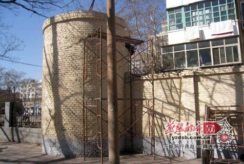 石家庄三三零二工厂最后一座炮楼拆除(图)