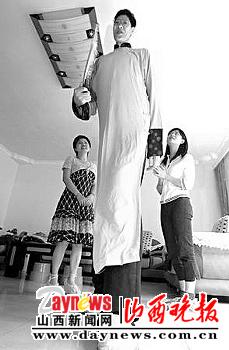 巨人张俊才 生活有乐也有烦(图)