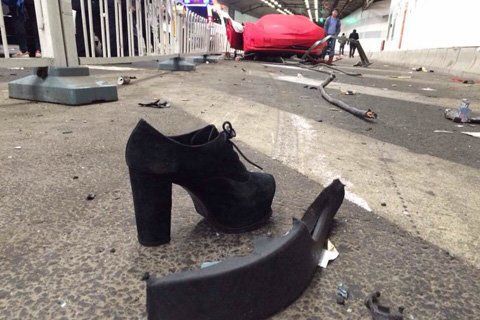 女生车祸只剩一只鞋图片