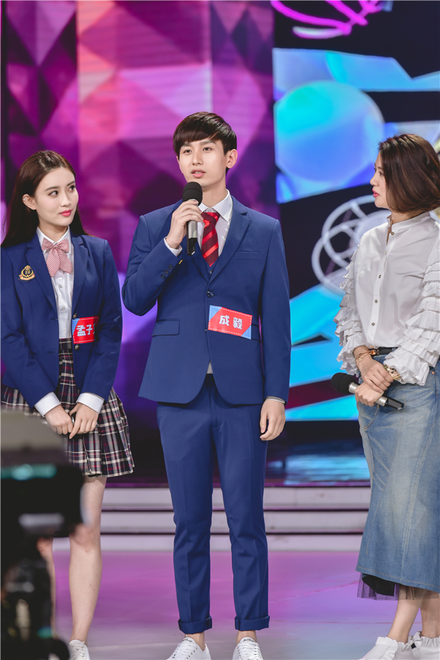 《一年级》有台本无剧本 或落户普通大学