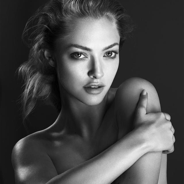 好莱坞小花旦阿曼达-塞弗里德广告大片