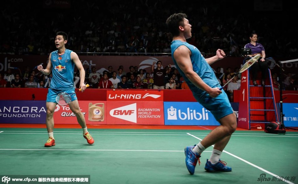 刘小龙邱子瀚霸气庆祝