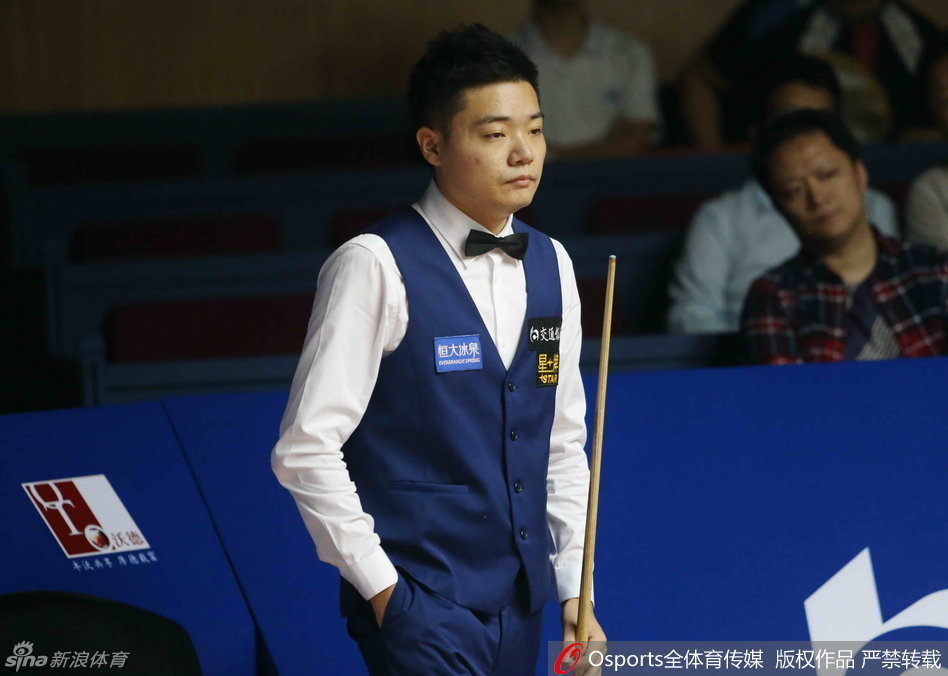 丁俊晖气定神闲