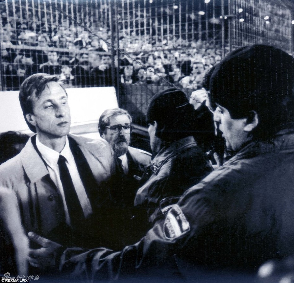 巴萨传奇克鲁伊夫病逝