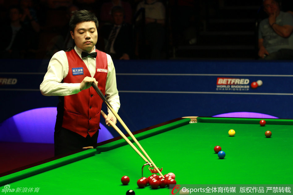 丁俊晖17时亮相