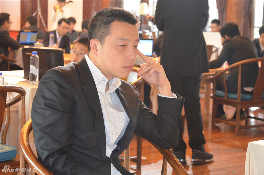 古力率重庆队取胜 暂列榜首