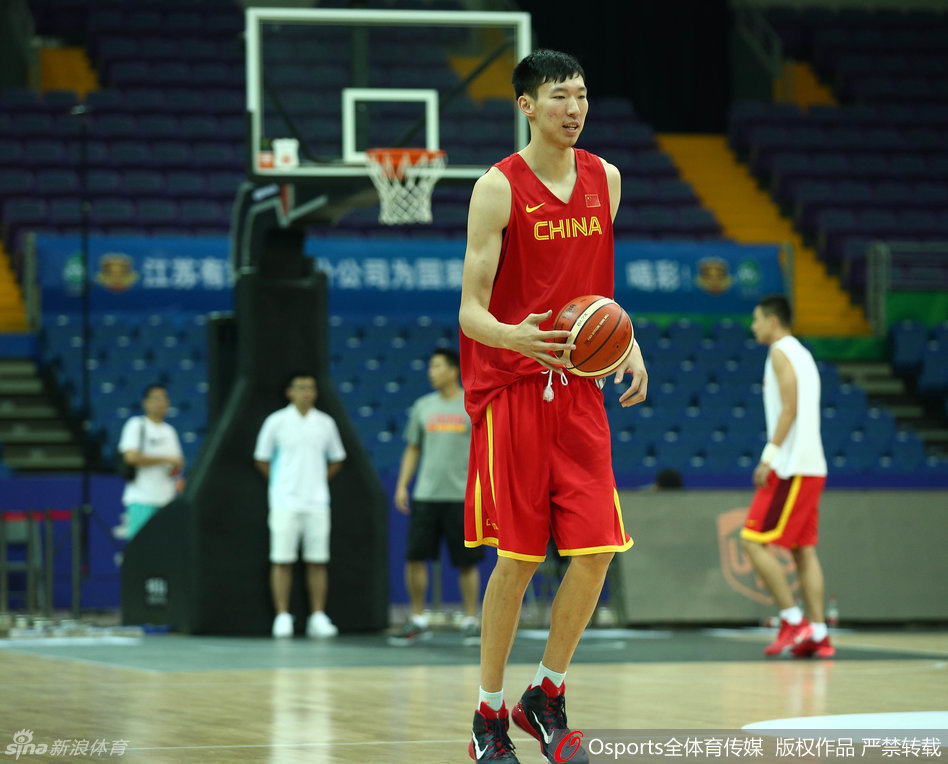 张卫平:周琦现在去NBA难立足