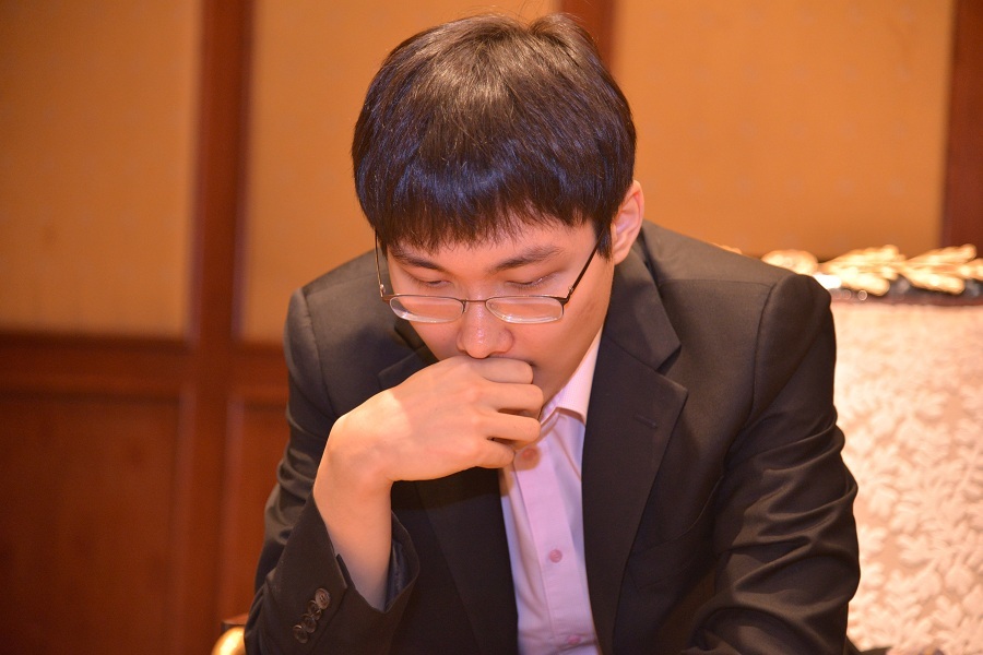 朴廷桓在比赛中摁钟犯规