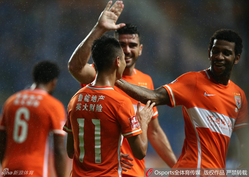 鲁能客场击败富力