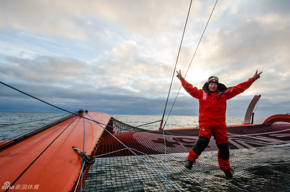 美搜救队停止搜救工作