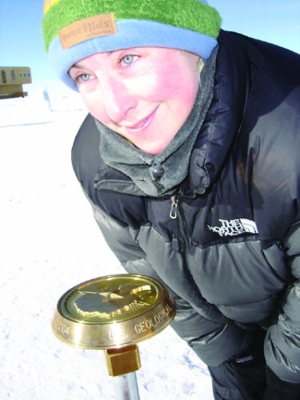 英国女探险家孤身挑战北极点