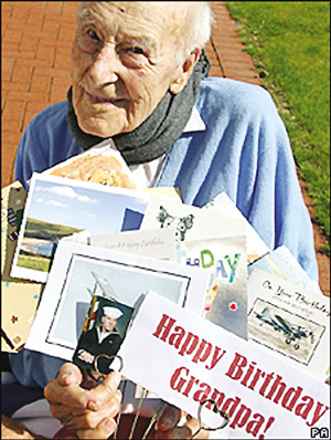 欧洲最长寿男子,英国一战老兵亨利·阿林厄姆6日度过他的第112个生日.