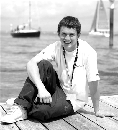 英国16岁少年起航独自环游世界(图)