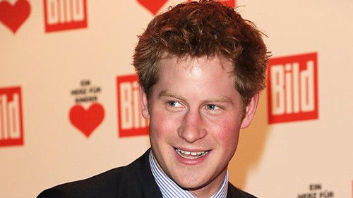 英国哈里王子为救友进警局报案开王室先例