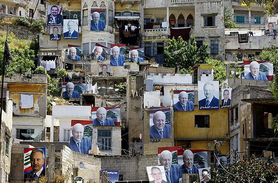 图文建筑物上挂满黎巴嫩议会大选候选人海报