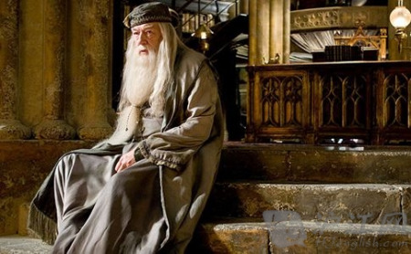 外语 正文  horace slughorn (jim broadbent): still, out with the