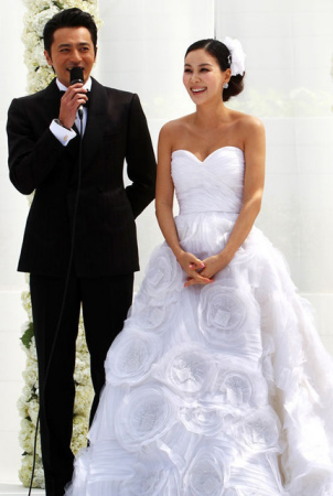 韩智慧与老公结婚照片图片