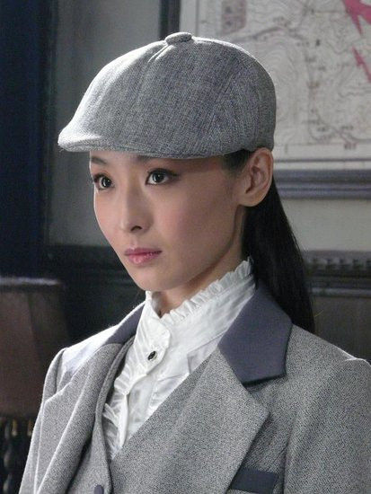 谍战剧博奕热播泼辣李曼本色出演