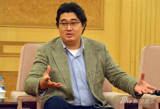 沈洋答记者问